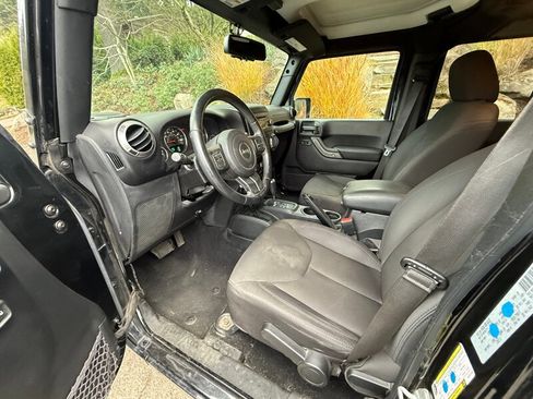 Used 2017 Jeep Wrangler Unlimited Sport w/ Quick Order Package 24S image 7