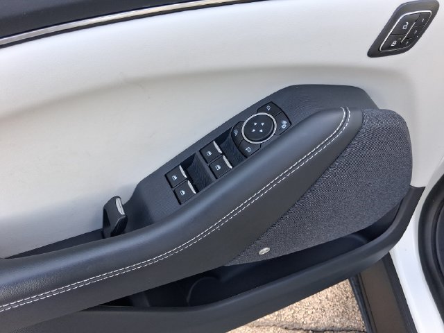 Certified 2023 Ford Mustang Mach-E Premium RWD image 15