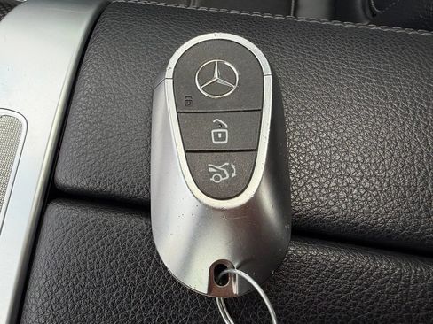 Used 2022 Mercedes-Benz C 300 Sedan image 30