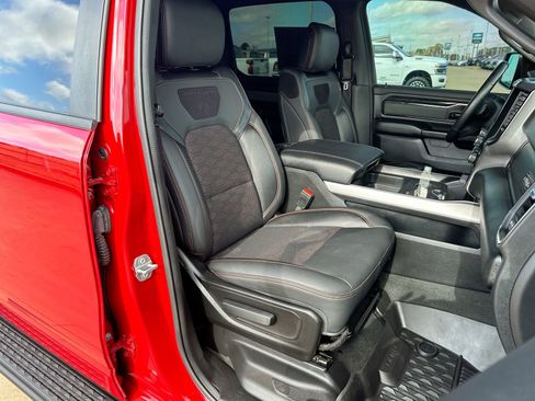 Used 2022 RAM 1500 Big Horn w/ Built-to-serve Edition image 24