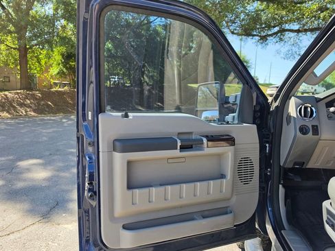 Used 2008 Ford F250 Lariat AWD/4WD image 8