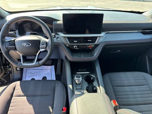 Used 2025 Ford Explorer ST-Line w/ Premium Package AWD/4WD image 18