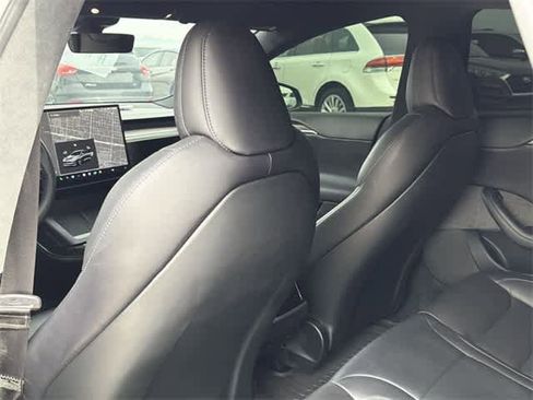 Used 2021 Tesla Model S Plaid image 18