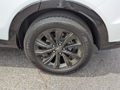 Used 2025 Buick Envista Sport Touring FWD image 27