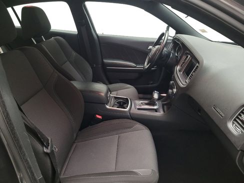 Used 2020 Dodge Charger SXT RWD image 21