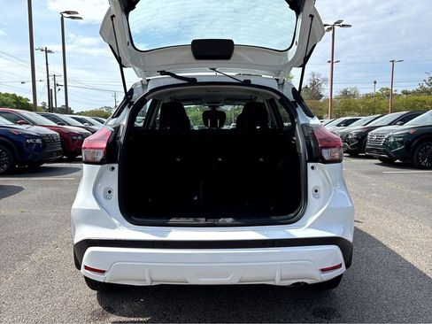Used 2025 Nissan Kicks Play S FWD image 24