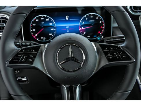 New 2026 Mercedes-Benz GLC 300 4MATIC image 12