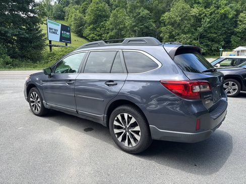Used 2015 Subaru Outback 2.5i Limited AWD/4WD image 3
