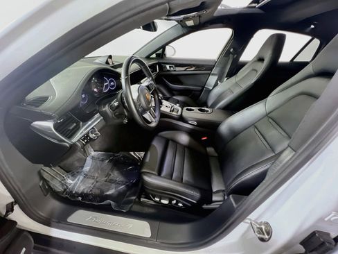 Used 2018 Porsche Panamera 4 AWD/4WD image 21