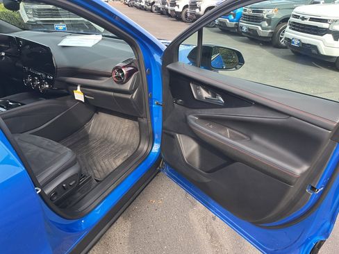 Used 2024 Chevrolet Blazer EV RS image 32