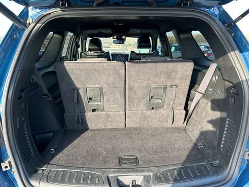 Used 2024 Dodge Durango GT image 45