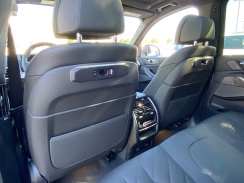 New 2026 BMW X5 xDrive40i w/ Climate Comfort Package AWD/4WD image 30