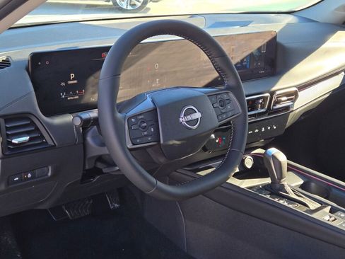 New 2026 Nissan Sentra SV w/ SV Convenience Package FWD image 19