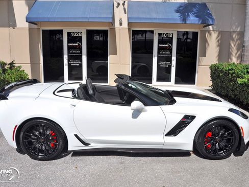 Used 2019 Chevrolet Corvette Z06 RWD image 20