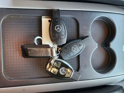Used 2020 Mercedes-Benz Metris Passenger image 13