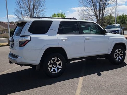 Used 2021 Toyota 4Runner TRD Off-Road Premium w/ Moonroof Package AWD/4WD image 13