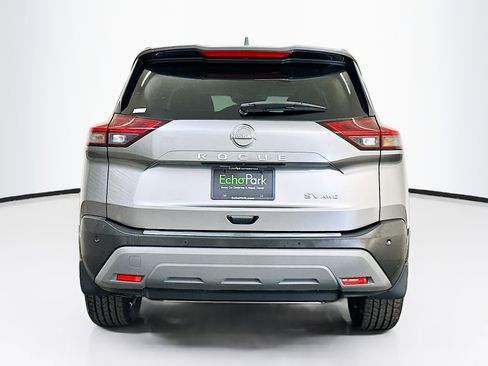 Used 2023 Nissan Rogue SV image 7