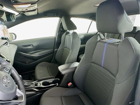 Used 2022 Toyota Corolla SE image 11