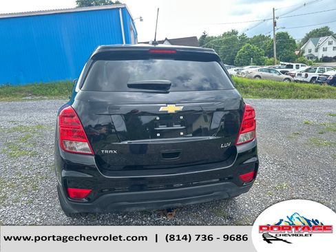 Used 2021 Chevrolet Trax LS w/ Tint and Cruise Package FWD image 4