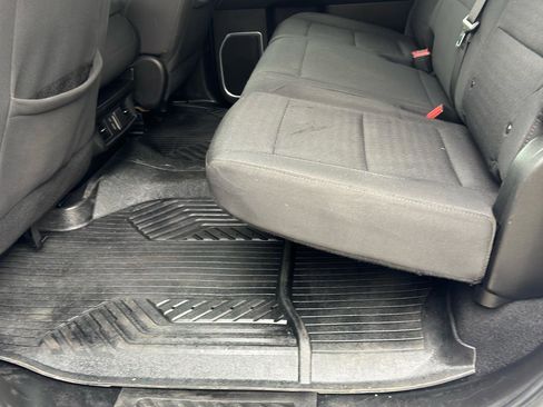 Used 2024 Chevrolet Silverado 2500 LT image 40