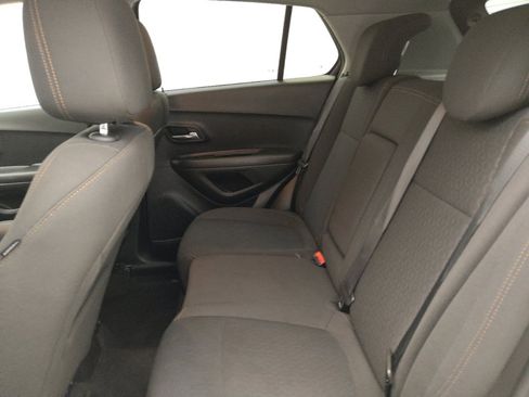 Used 2020 Chevrolet Trax LS w/ Tint and Cruise Package FWD image 18