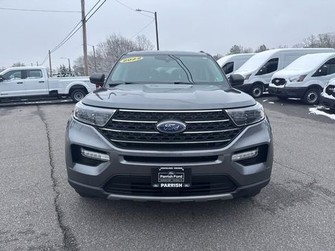 Certified 2022 Ford Explorer XLT w/ Equipment Group 202A image 8