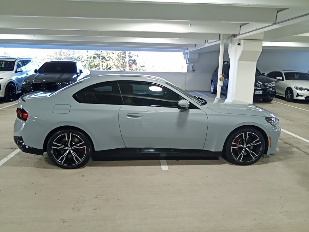 Used 2024 BMW 230i xDrive Coupe w/ Premium Package AWD/4WD image 4