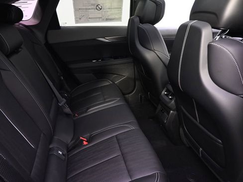 New 2025 Cadillac Optiq Sport 2 w/ LPO, ONYX Package image 18