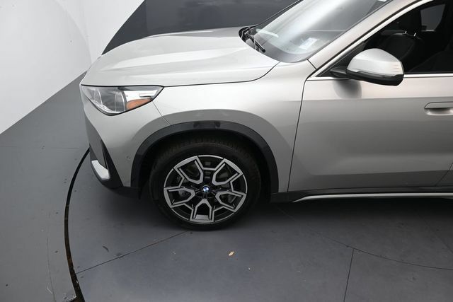 Used 2025 BMW X1 xDrive28i w/ Convenience Package AWD/4WD image 9