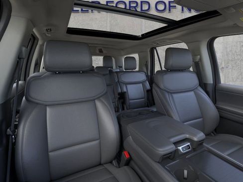 New 2026 Ford Expedition Active image 10