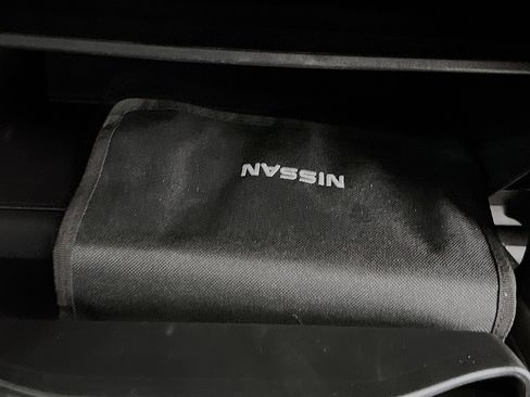 Used 2017 Nissan Pathfinder SL w/ SL Tech Package FWD image 35