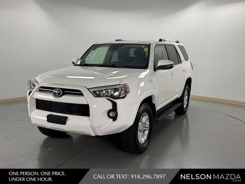 Used 2021 Toyota 4Runner SR5 Premium w/ Moonroof Package AWD/4WD image 1