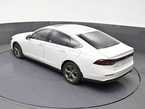 Used 2024 Honda Accord EX image 15