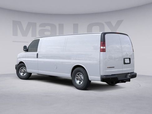New 2025 Chevrolet Express 3500 Extended w/ Driver Convenience Package image 4