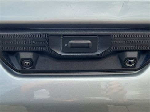 Used 2024 Chevrolet Silverado 3500 High Country w/ Technology Package image 15