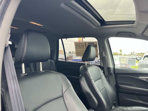 Used 2021 Honda Pilot Special Edition image 32