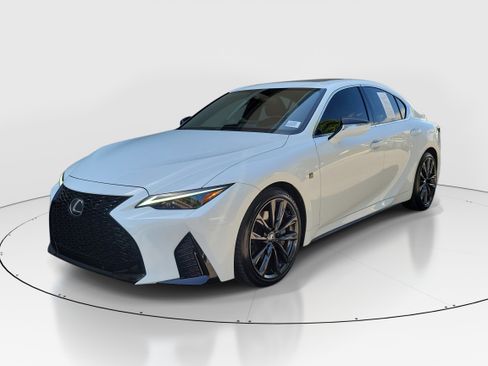 Certified 2025 Lexus IS 350 F Sport image 3