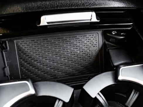 Used 2020 Mercedes-Benz GLS 450 4MATIC image 27