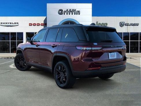 New 2025 Jeep Grand Cherokee Limited w/ Trailer Tow Package image 9