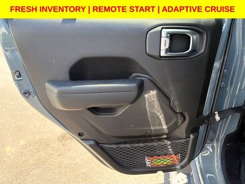 Used 2025 Jeep Wrangler Unlimited Sport AWD/4WD image 15