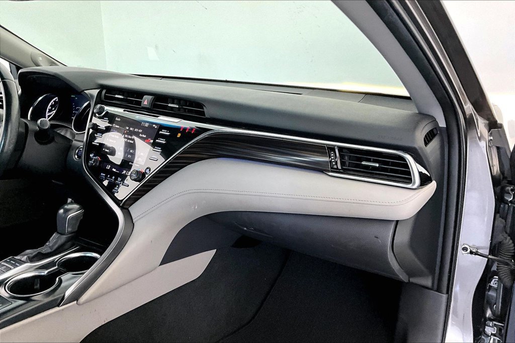 Used 2018 Toyota Camry XLE w/ Driver Assist Package FWD image 19
