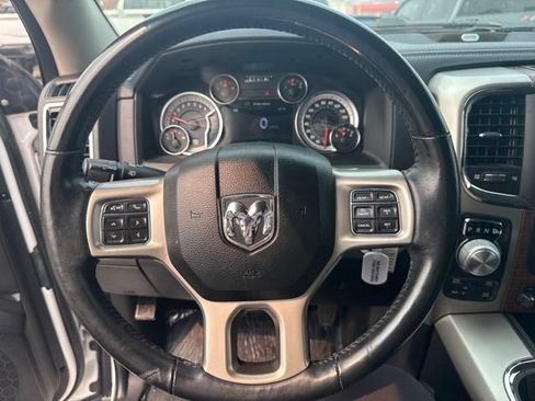 Used 2017 RAM 1500 Laramie AWD/4WD image 21