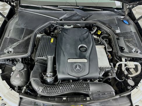 Used 2018 Mercedes-Benz C 300 4MATIC Sedan image 33