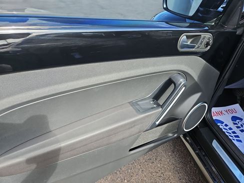 Used 2012 Volkswagen Beetle 2.5 image 10