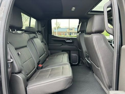 Used 2023 Chevrolet Silverado 1500 High Country w/ High Country Premium Package AWD/4WD image 12