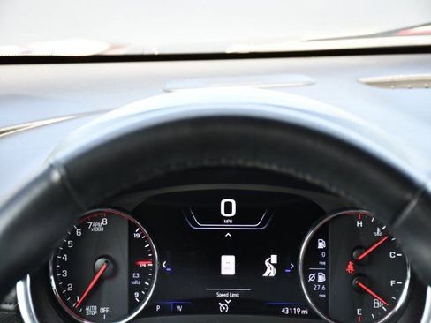 Used 2023 Chevrolet Malibu LT FWD image 29