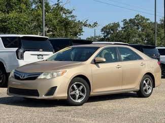 Used 2012 Toyota Camry LE FWD video 1