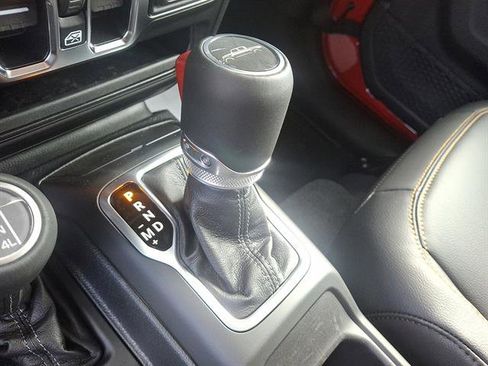 New 2025 Jeep Gladiator Sport image 11