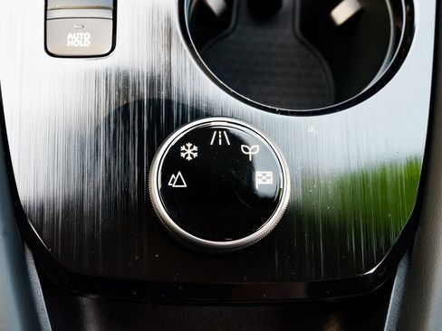 New 2026 Nissan Rogue Platinum image 17