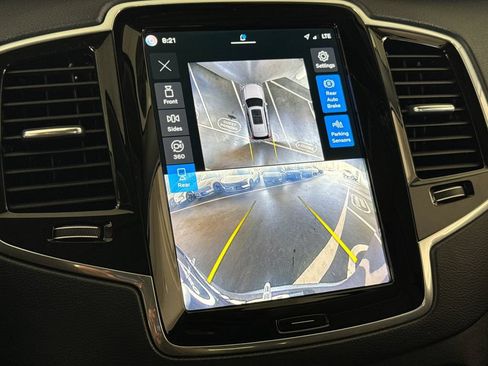 Certified 2024 Volvo XC90 T8 Ultimate w/ Protection Package Premier AWD/4WD image 20